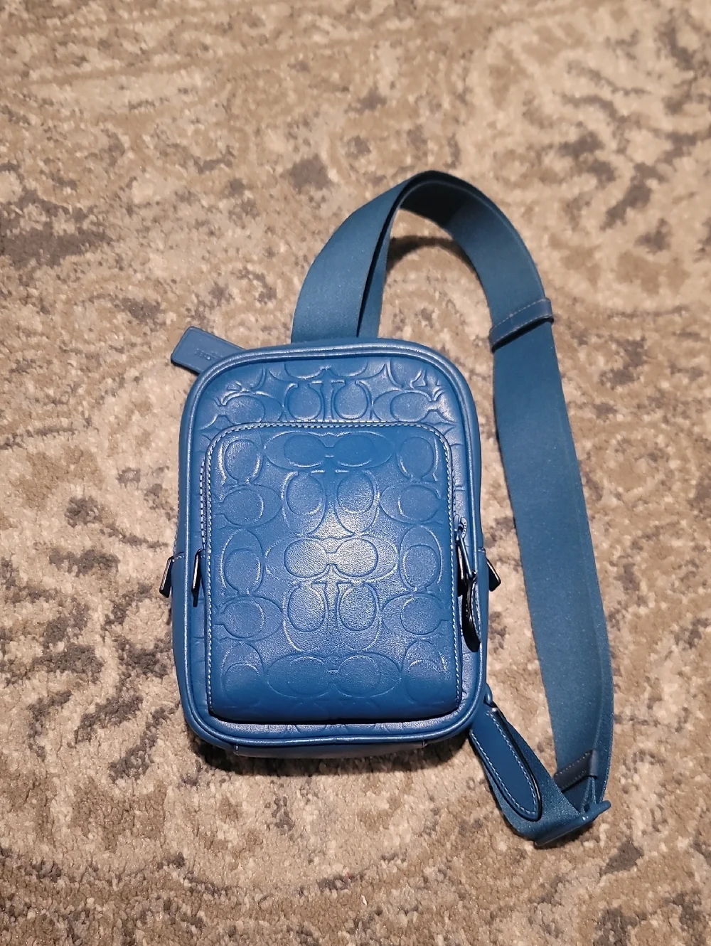 Coach Blue Track Pack 14 Embossed Signature Leather Like New Excellent Condition - Picture 5 of 6